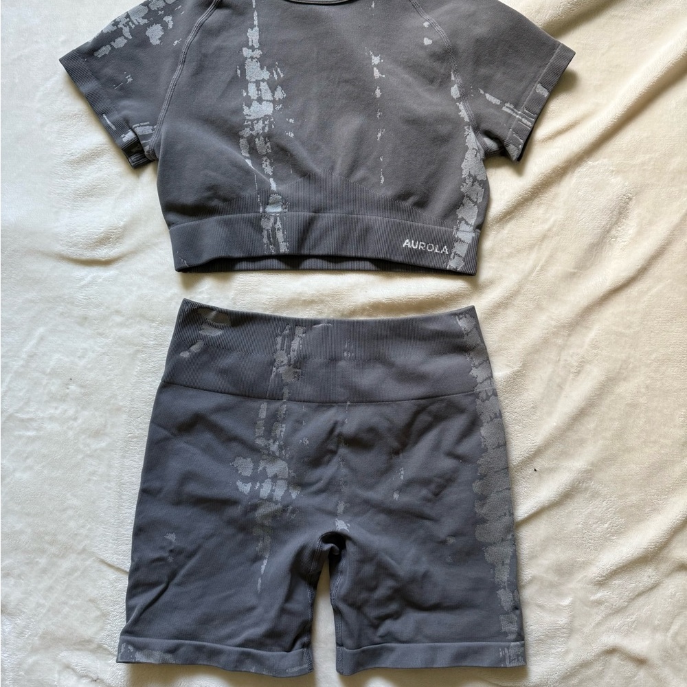 Aurola Gray Tie-Dye Activewear Set